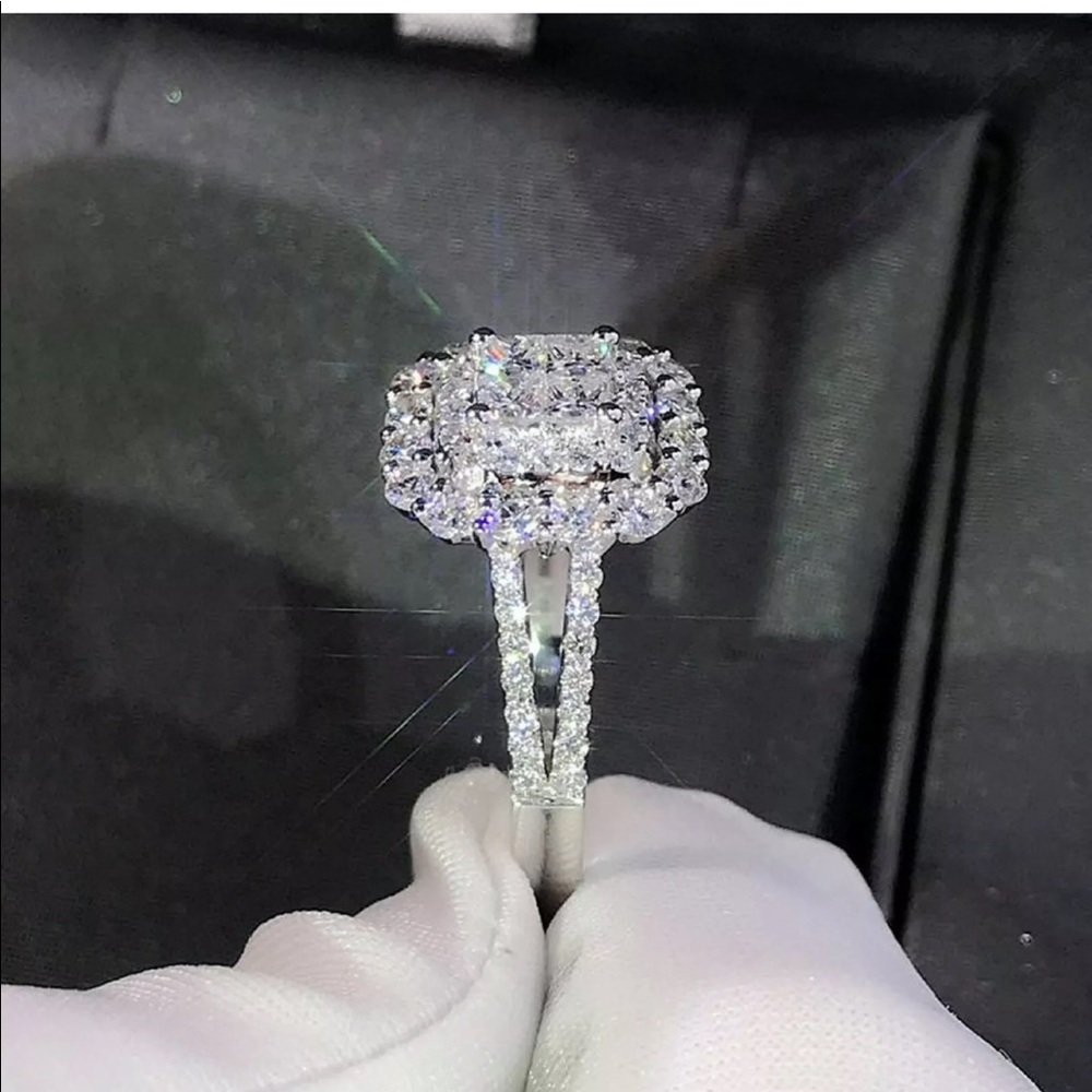 2.57ct Princess Cut Diamond Engagement new Ring - Picture 5 of 7